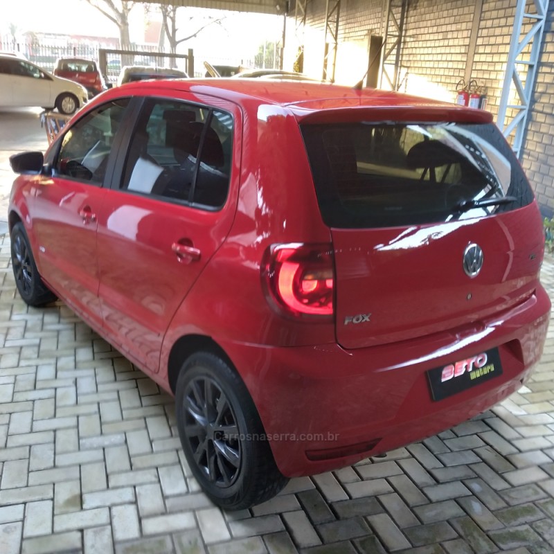 FOX 1.0 MI TREND 8V FLEX 4P MANUAL - 2014 - NOVO HAMBURGO