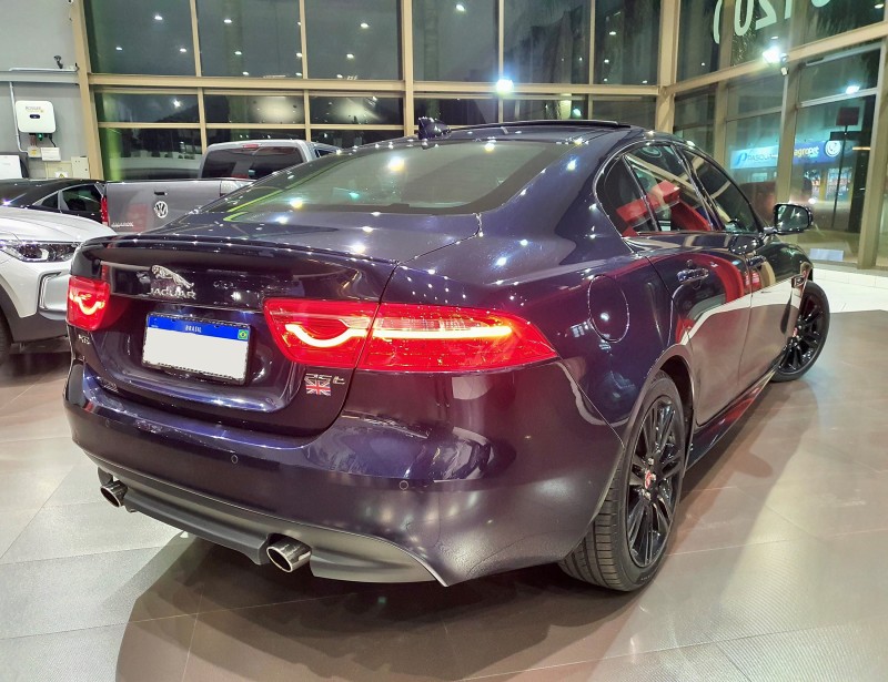 XE 2.0 16V SI4 TURBO GASOLINA R-SPORT 4P AUTOMÁTICO - 2019 - FARROUPILHA