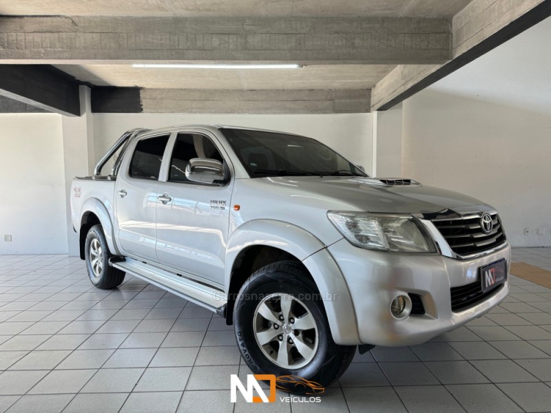 HILUX 2.5 4X4 CD 16V TURBO DIESEL 4P MANUAL - 2012 - CAXIAS DO SUL