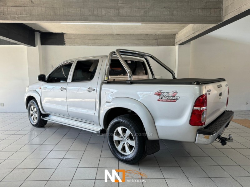 HILUX 2.5 4X4 CD 16V TURBO DIESEL 4P MANUAL - 2012 - CAXIAS DO SUL