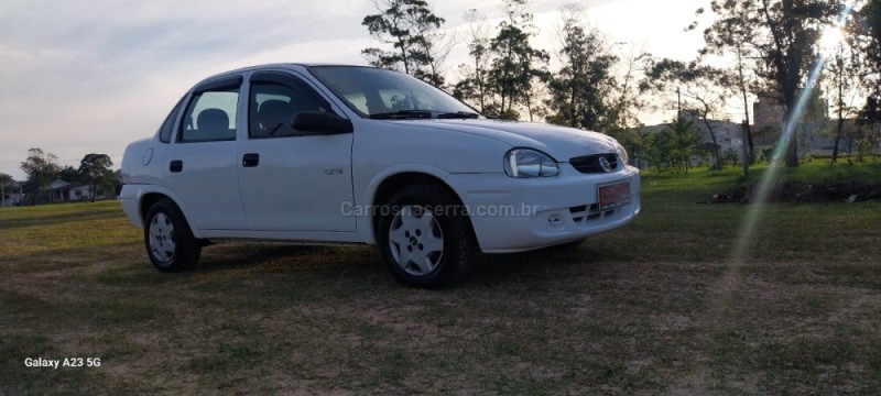 CORSA 1.0 MPFI CLASSIC 8V GASOLINA 4P MANUAL - 2007 - SOMBRIO