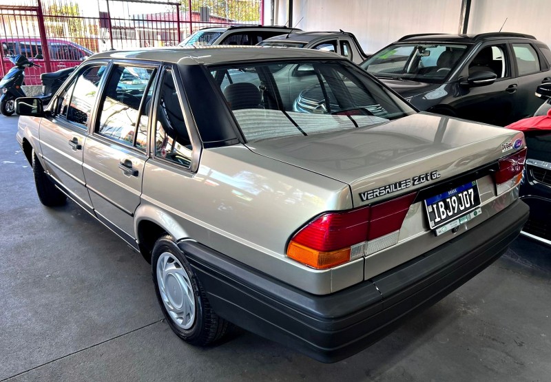 VERSAILLES 2.0 GL 8V GASOLINA 4P MANUAL - 1994 - CAXIAS DO SUL