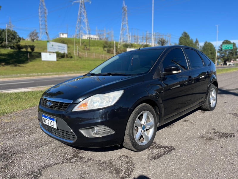 FOCUS 1.6 GLX 16V FLEX 4P MANUAL - 2012 - FARROUPILHA