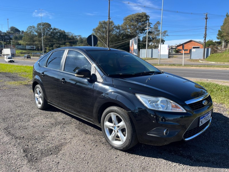 FOCUS 1.6 GLX 16V FLEX 4P MANUAL - 2012 - FARROUPILHA