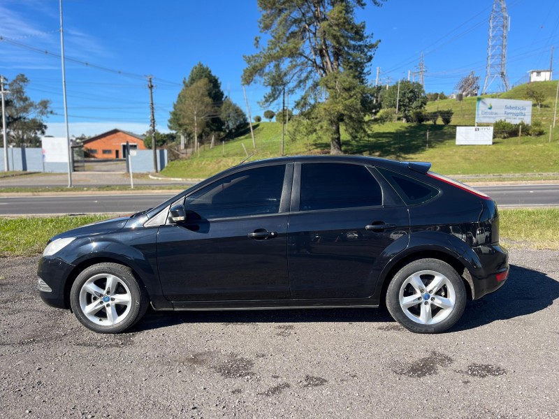 FOCUS 1.6 GLX 16V FLEX 4P MANUAL - 2012 - FARROUPILHA