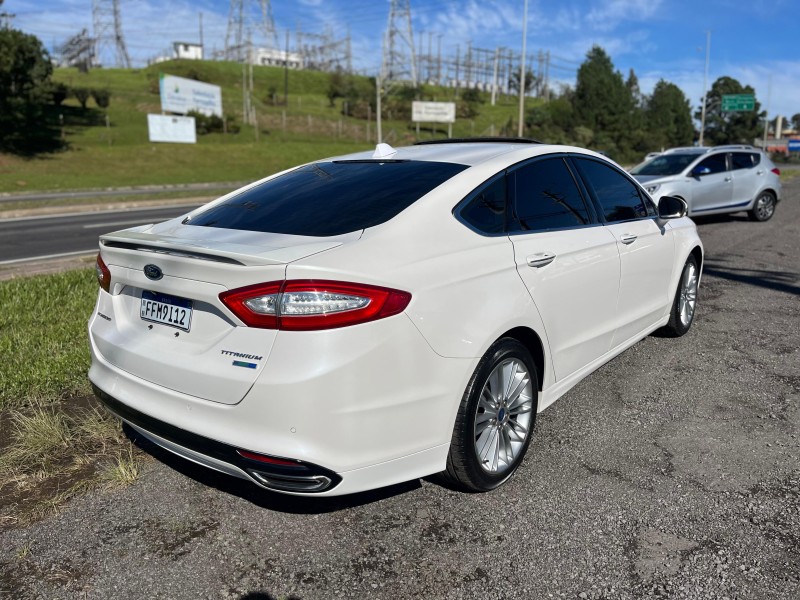 FUSION 2.0 TITANIUM AWD 16V GASOLINA 4P AUTOMÁTICO - 2016 - FARROUPILHA