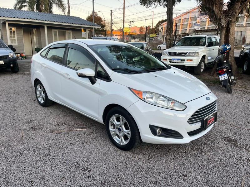 FIESTA 1.6 SE SEDAN 16V FLEX 4P AUTOMÁTICO - 2015 - CAXIAS DO SUL