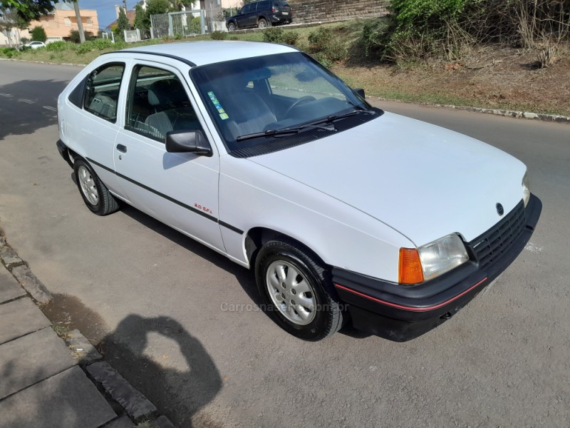 KADETT 2.0 EFI GL 8V GASOLINA 2P MANUAL - 1995 - NOVA PRATA