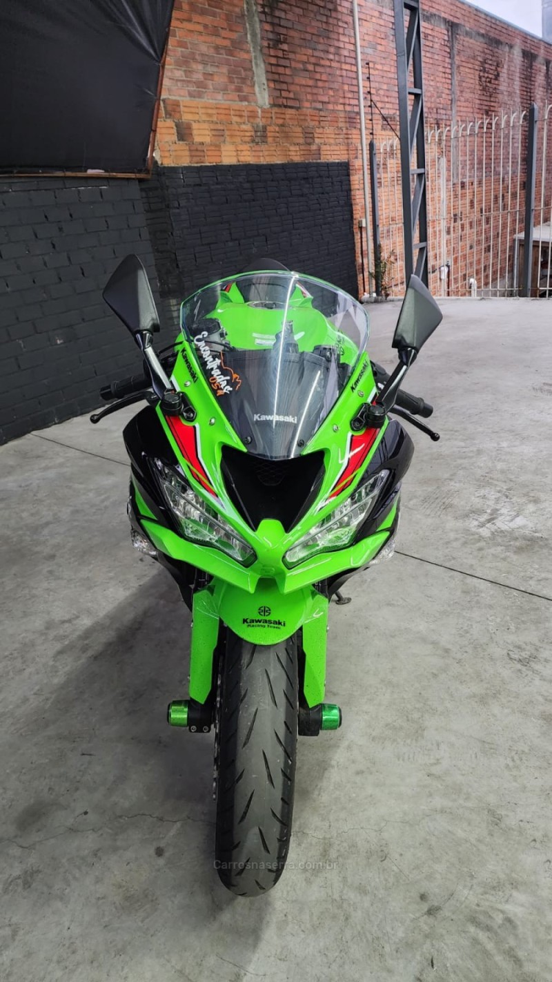 NINJA ZX-6R 636  - 2023 - CAXIAS DO SUL