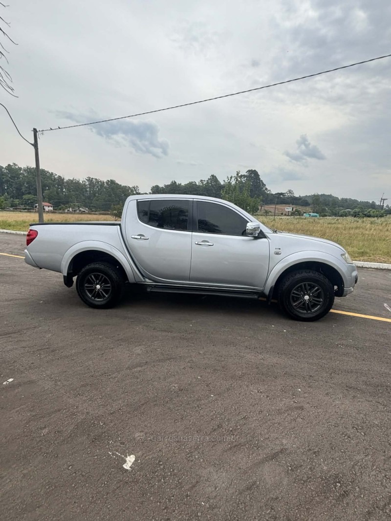 L200 TRITON 3.5 HPE 4X4 CD V6 24V FLEX 4P AUTOMÁTICO - 2015 - CARLOS BARBOSA