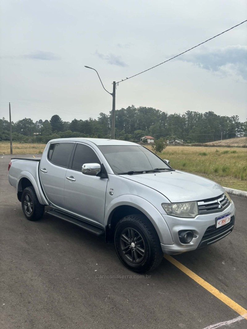 L200 TRITON 3.5 HPE 4X4 CD V6 24V FLEX 4P AUTOMÁTICO - 2015 - CARLOS BARBOSA