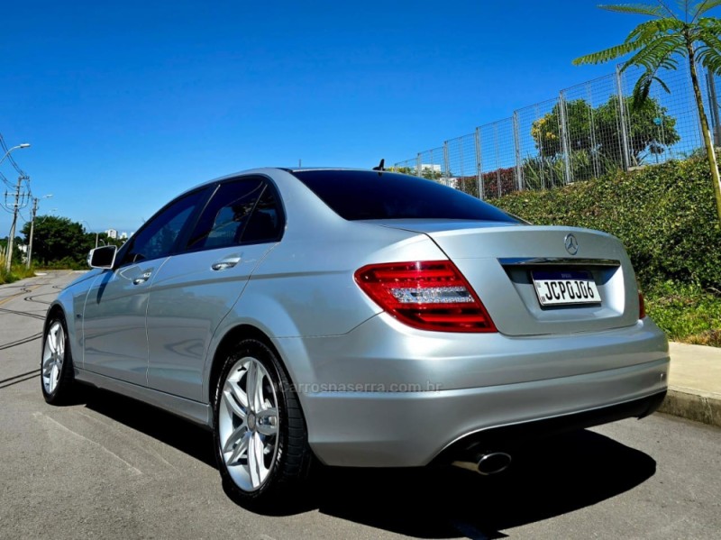 C 180 1.8 CGI CLASSIC 16V TURBO GASOLINA 4P AUTOMÁTICO - 2012 - CAXIAS DO SUL