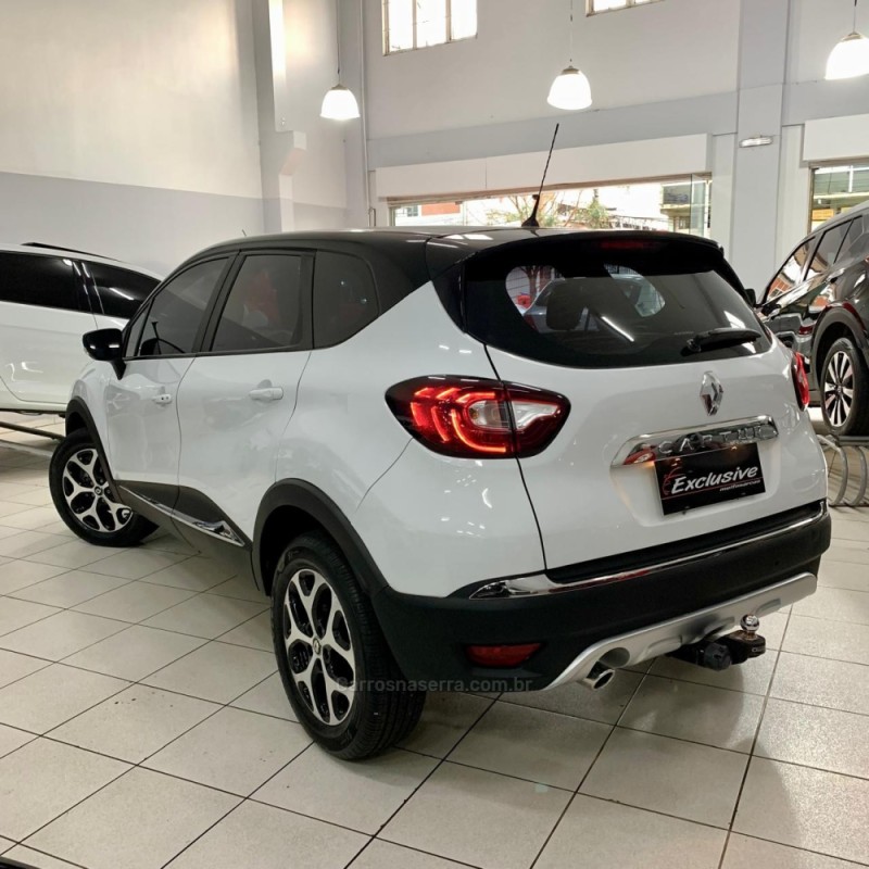 CAPTUR 1.6 16V FLEX INTENSE AUTOMÁTICO - 2019 - PASSO FUNDO