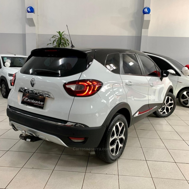 CAPTUR 1.6 16V FLEX INTENSE AUTOMÁTICO - 2019 - PASSO FUNDO