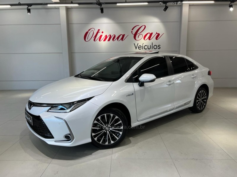 COROLLA 1.8 ALTIS PREMIUM 16V HÍBRIDO 4P AUTOMÁTICO - 2024 - FLORES DA CUNHA