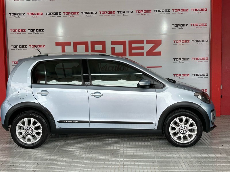 UP 1.0 CROSS T.FLEX 12V 4P MANUAL - 2015 - SãO SEBASTIãO DO CAí