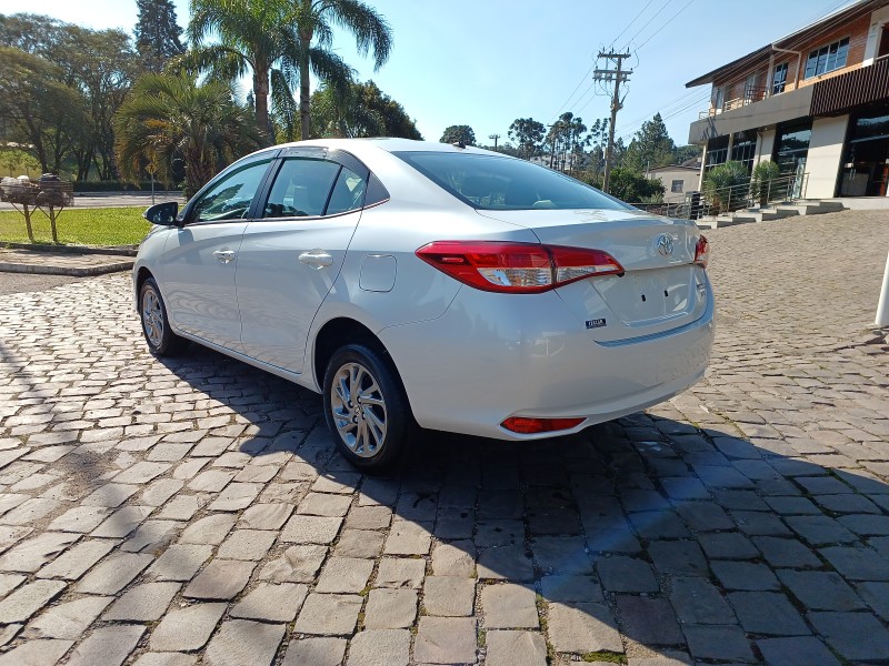 YARIS 1.5 XS SEDAN 16V FLEX 4P AUTOMÁTICO - 2025 - FLORES DA CUNHA