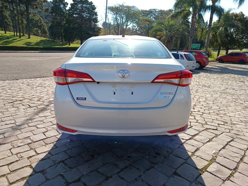 YARIS 1.5 XS SEDAN 16V FLEX 4P AUTOMÁTICO - 2025 - FLORES DA CUNHA