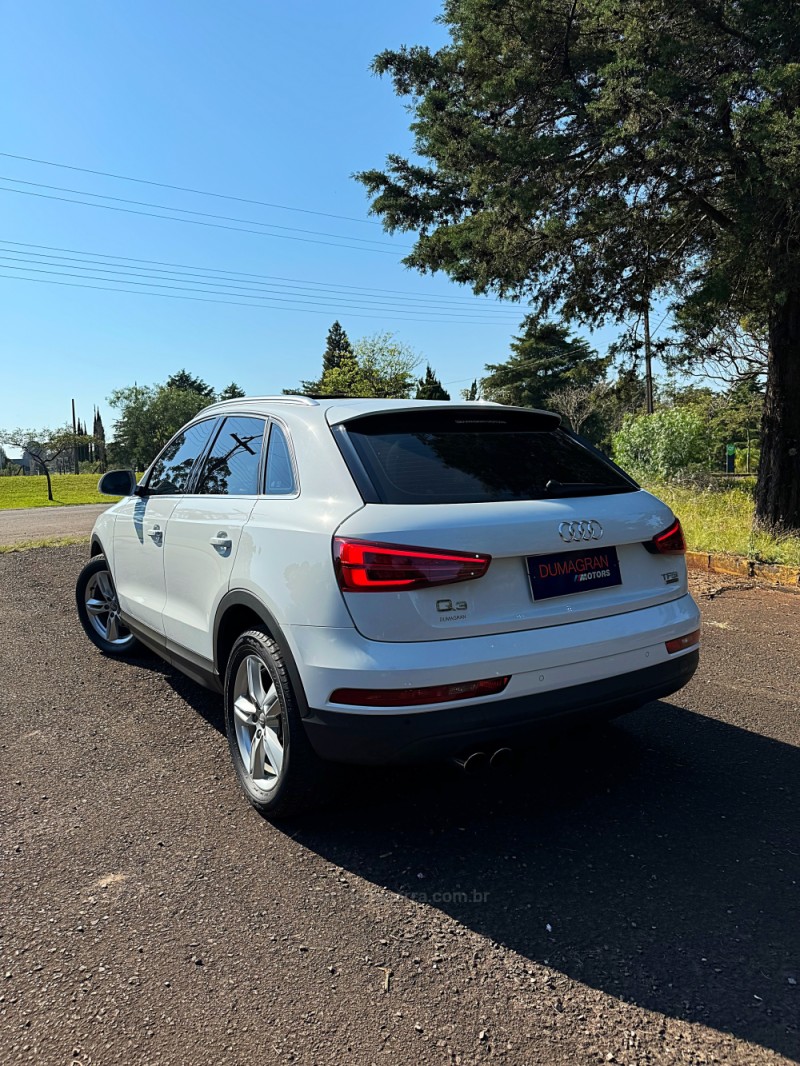 Q3 2.0 TFSI AMBIENTE QUATTRO 4P GASOLINA S TRONIC - 2016 - PASSO FUNDO