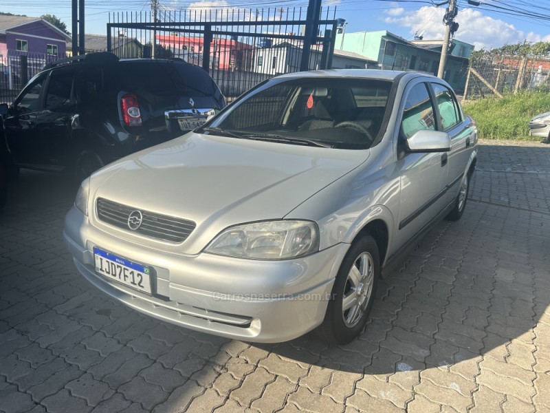 ASTRA 1.8 MPFI GL SEDAN 8V GASOLINA 4P MANUAL - 2000 - CAXIAS DO SUL