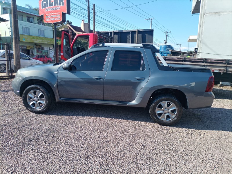 OROCH 1.6 16V DYNAMIQUE FLEX 4P MANUAL - 2019 - FARROUPILHA