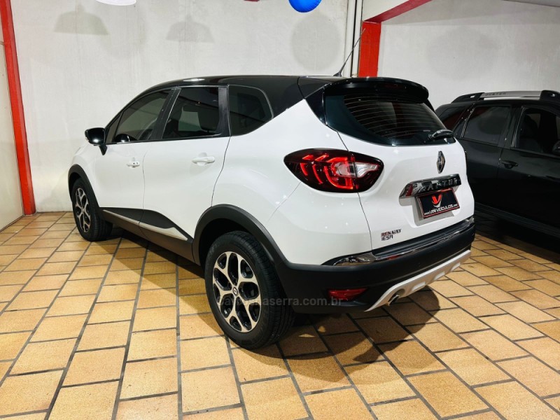 CAPTUR 1.6 16V FLEX INTENSE AUTOMÁTICO - 2019 - CAXIAS DO SUL