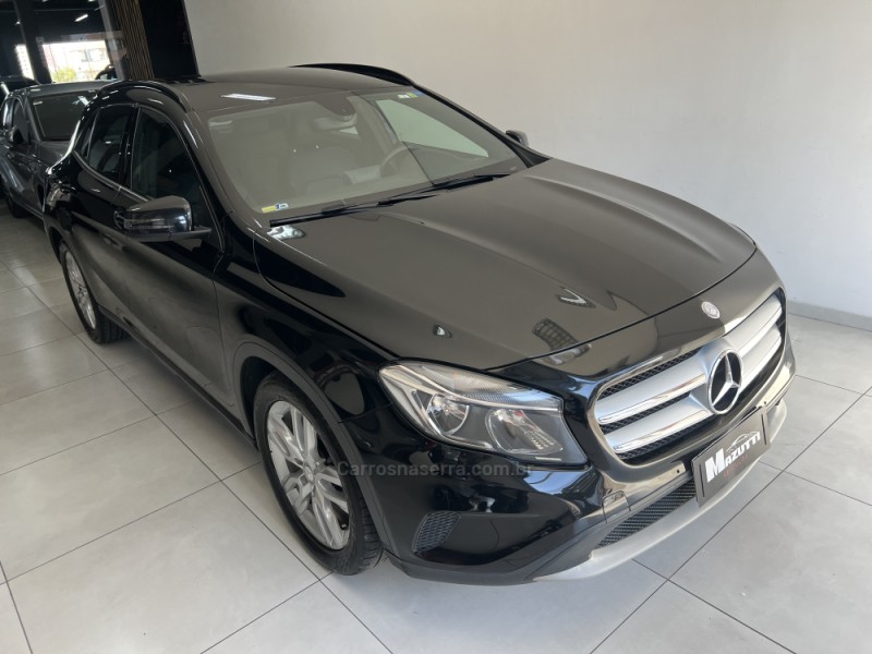 GLA 200 1.6 CGI STYLE 16V TURBO GASOLINA 4P AUTOMÁTICO - 2015 - BENTO GONçALVES