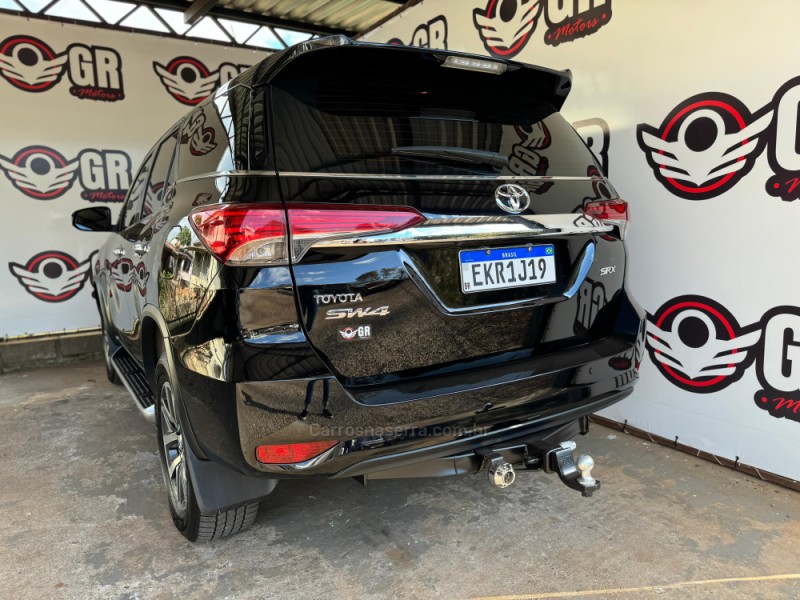 HILUX SW4 2.8 SRX 4X4 7 LUGARES 16V TURBO INTERCOOLER DIESEL 4P AUTOMÁTICO - 2019 - IBIRAIARAS