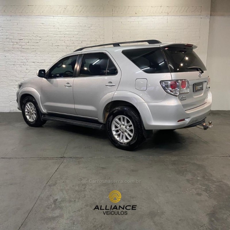 HILUX SW4 3.0 SRV 4X4 16V TURBO INTERCOOLER DIESEL 4P AUTOMÁTICO - 2014 - CAXIAS DO SUL