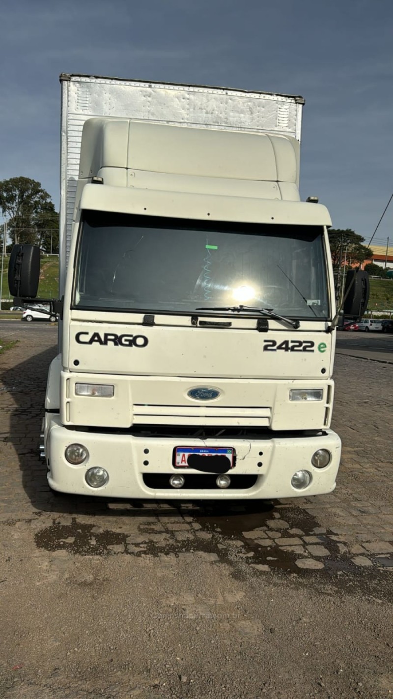 CARGO 2422 E 3 EIXOS