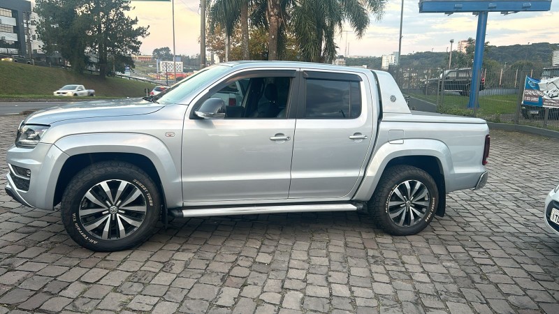 AMAROK 3.0 V6 EXTREME CD DIESEL 4X4 AT 4P AUTOMÁTICO - 2019 - FARROUPILHA