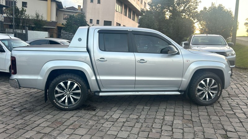 AMAROK 3.0 V6 EXTREME CD DIESEL 4X4 AT 4P AUTOMÁTICO - 2019 - FARROUPILHA