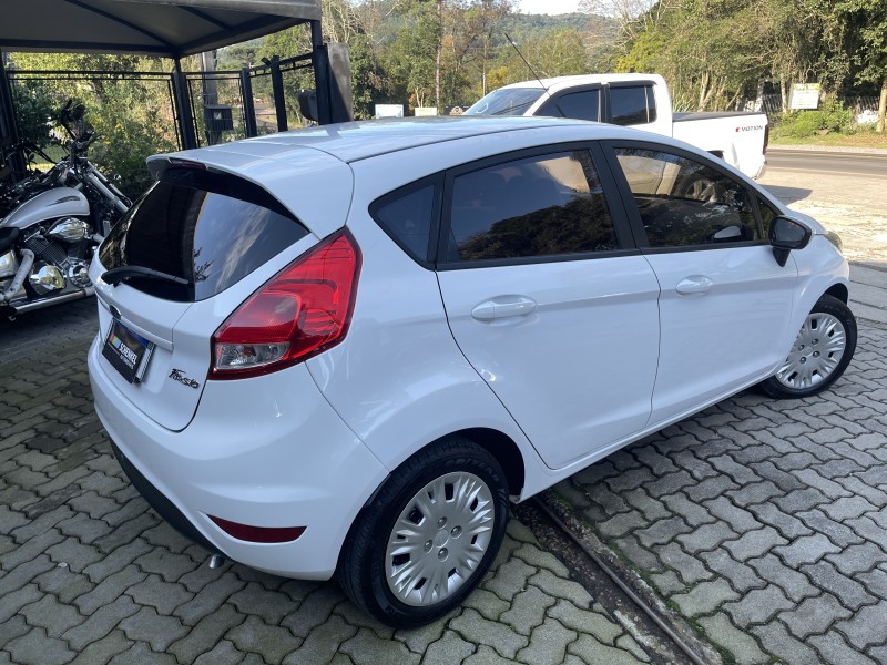 FIESTA 1.5 S HATCH 16V FLEX 4P MANUAL - 2016 - NOVA PETRóPOLIS