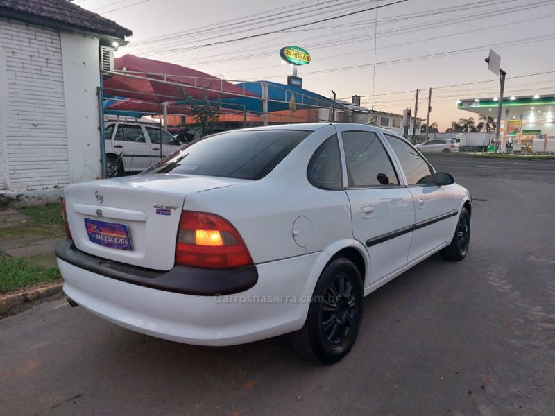 VECTRA 2.2 MPFI CD 16V GASOLINA 4P MANUAL - 1997 - PORTãO