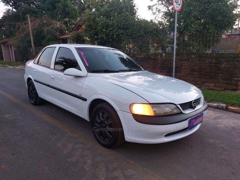 VECTRA 2.2 MPFI CD 16V GASOLINA 4P MANUAL - 1997 - PORTãO