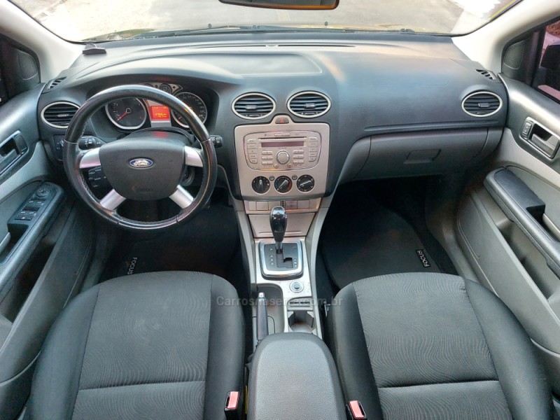 FOCUS 2.0 GHIA 16V GASOLINA 4P AUTOMÁTICO - 2013 - PORTãO