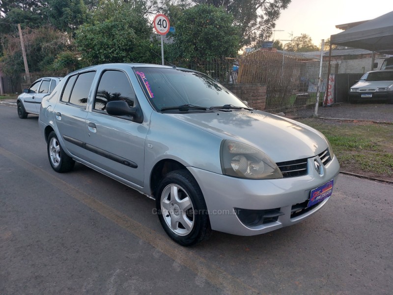 CLIO 1.0 16V FLEX 4P MANUAL - 2005 - PORTãO