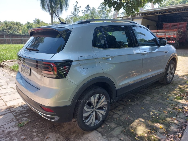 T-CROSS 1.4 HIGHLINE TSI 16V FLEX 4P AUTOMÁTICO - 2019 - PORTãO