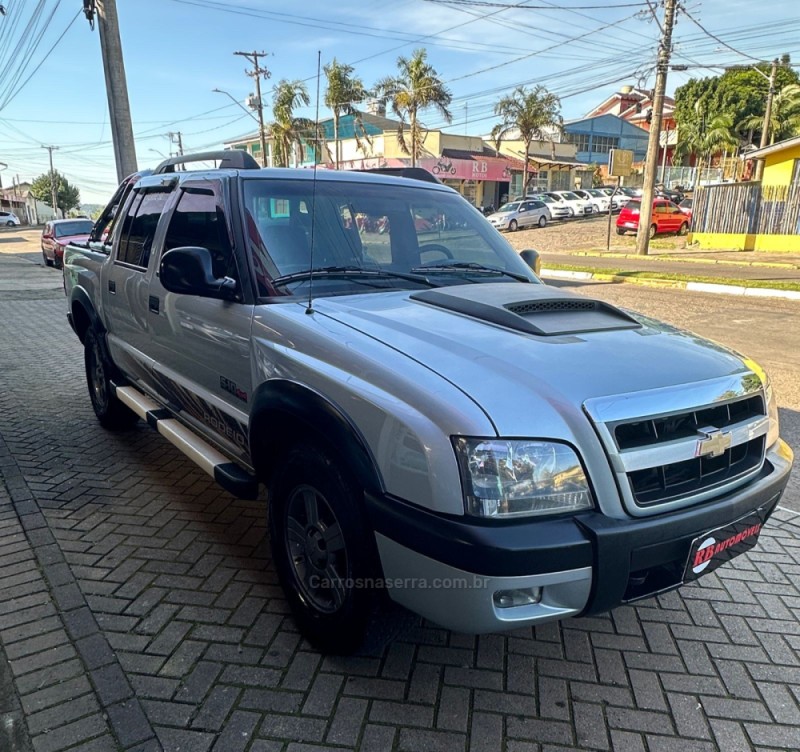 S10 2.8 RODEIO 4X4 CD 12V TURBO ELECTRONIC INTERCOOLER DIESEL 4P MANUAL - 2011 - PAROBé