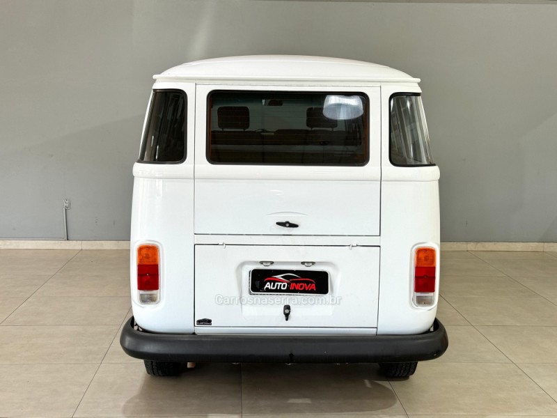 KOMBI 1.6 LUXO 8V GASOLINA 3P MANUAL - 1985 - IVOTI