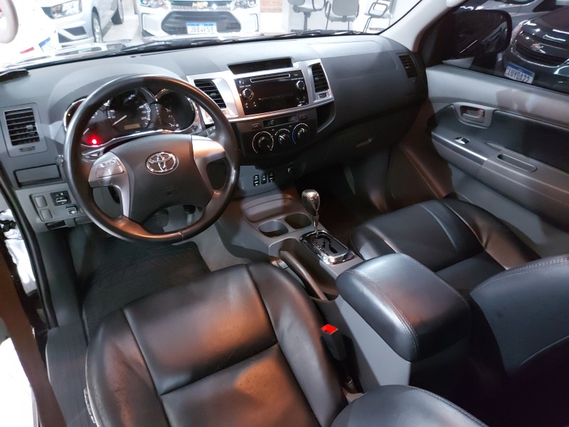 HILUX 2.7 SR 4X2 CD 16V FLEX 4P AUTOMÁTICO - 2015 - FARROUPILHA