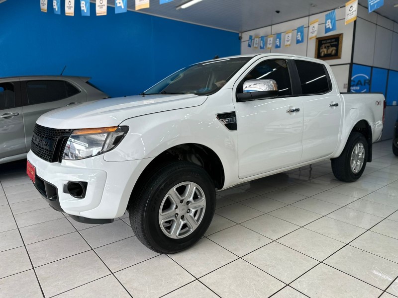 RANGER 3.2 XLT 4X4 CD 20V DIESEL 4P AUTOMÁTICO - 2014 - CAXIAS DO SUL