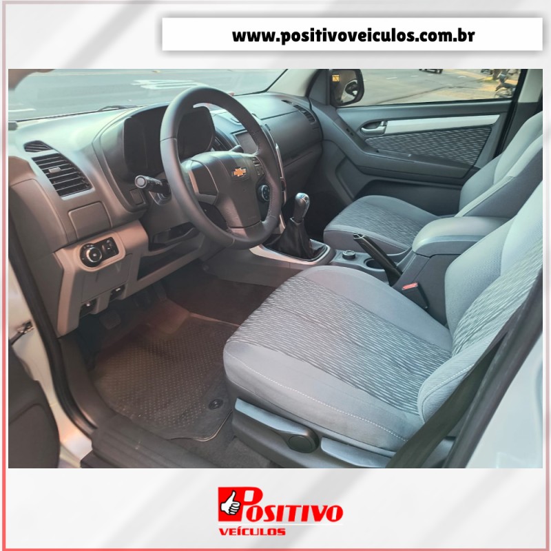 S10 2.5 LT 4X4 CD 16V FLEX 4P MANUAL - 2015 - CAXIAS DO SUL