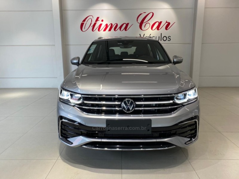 TIGUAN 2.0 ALLSPACE R-LINE 300 TSI GASOLINA 4P AUTOMÁTICO - 2024 - FLORES DA CUNHA