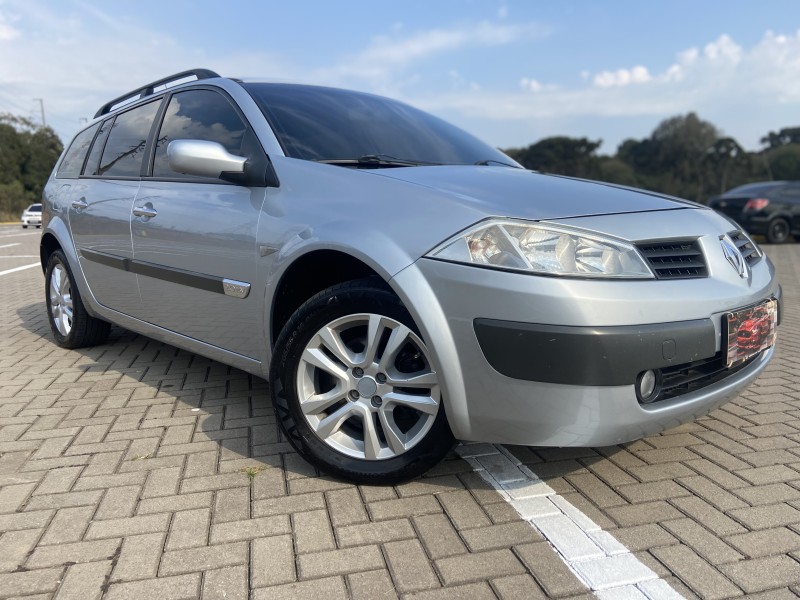 MÉGANE 2.0 DYNAMIQUE GRAND TOUR 16V GASOLINA 4P MANUAL - 2008 - CAXIAS DO SUL