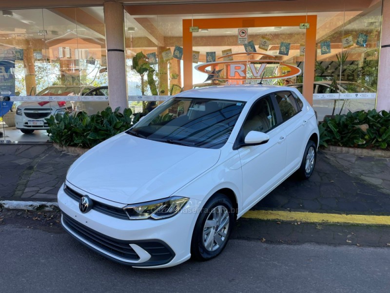 POLO 1.0 TSI FLEX 4P MANUAL - 2025 - CARLOS BARBOSA