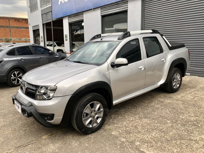 DUSTER OROCH 1.6 16V FLEX DYNAMIQUE 4P MANUAL - 2017 - NOVO HAMBURGO