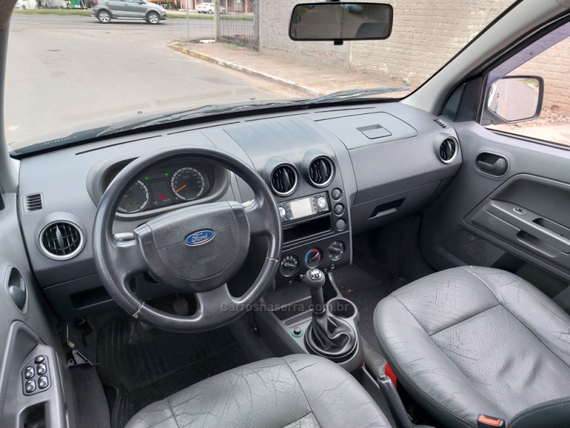 ECOSPORT 1.6 XL 8V GASOLINA 4P MANUAL - 2004 - PORTãO