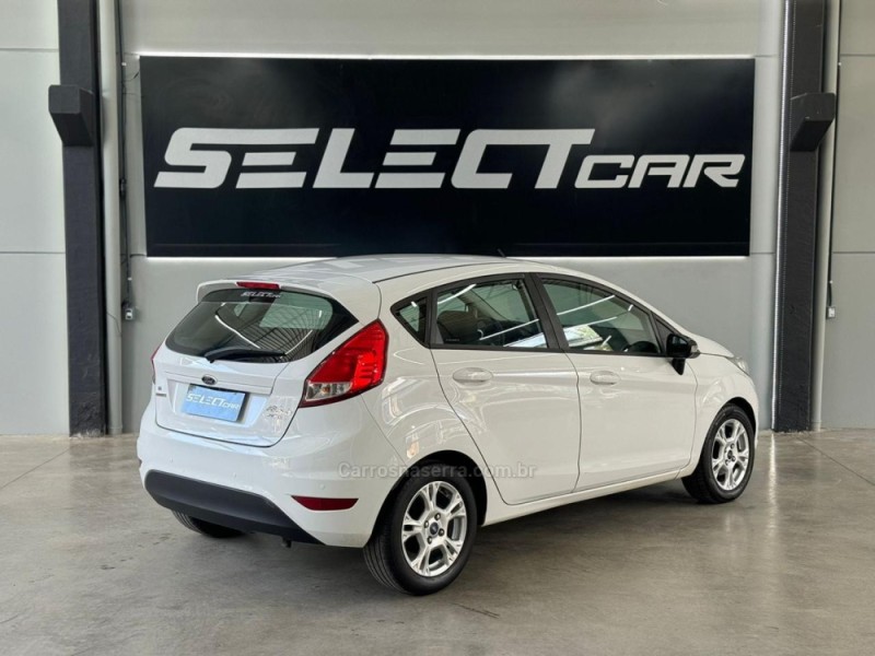 FIESTA 1.6 SE HATCH 16V FLEX 4P AUTOMÁTICO - 2015 - NOVO HAMBURGO