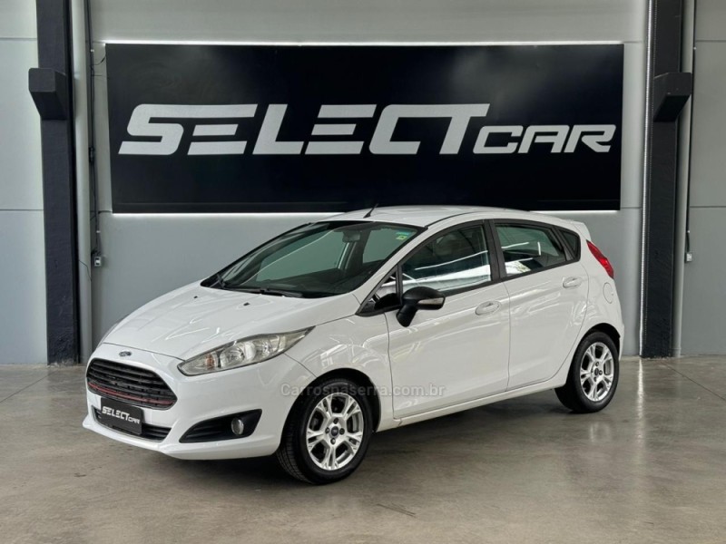 FIESTA 1.6 SE HATCH 16V FLEX 4P AUTOMÁTICO - 2015 - NOVO HAMBURGO